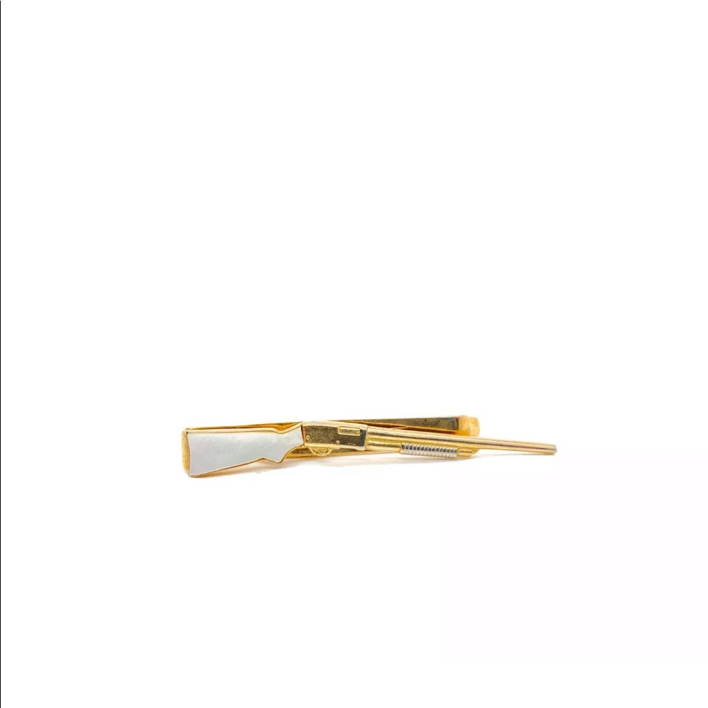 Vintage Swank Shotgun Rifle Tie Bar Clip